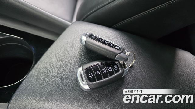 Hyundai AVANTE 2023 — photo 27