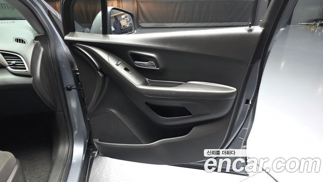 Chevrolet Korea Trax 2019 — photo 14
