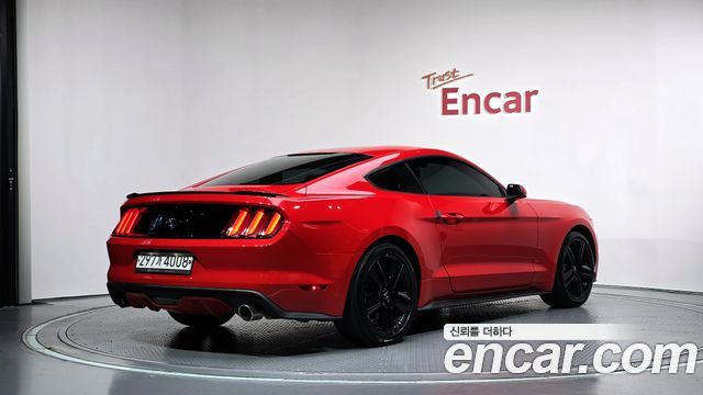 Ford Mustang 2016 — photo 2