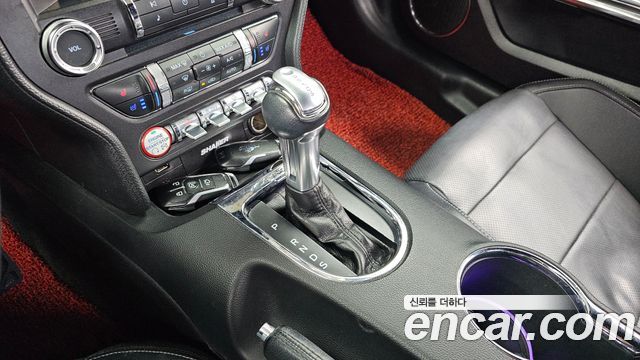 Ford Mustang 2016 — photo 9