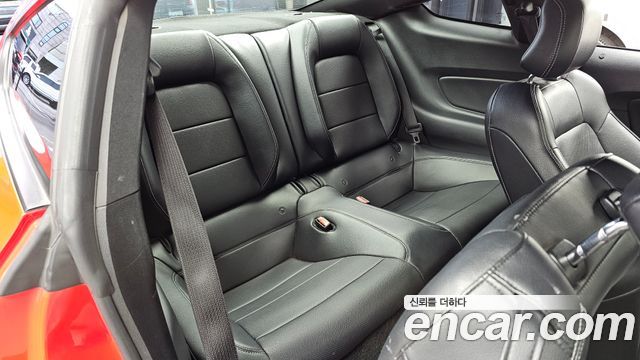 Ford Mustang 2016 — photo 11