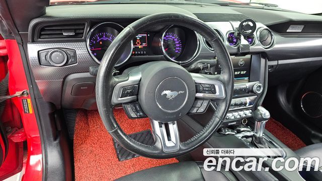 Ford Mustang 2016 — photo 13