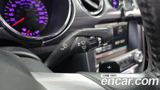 Ford Mustang 2016 — photo 19