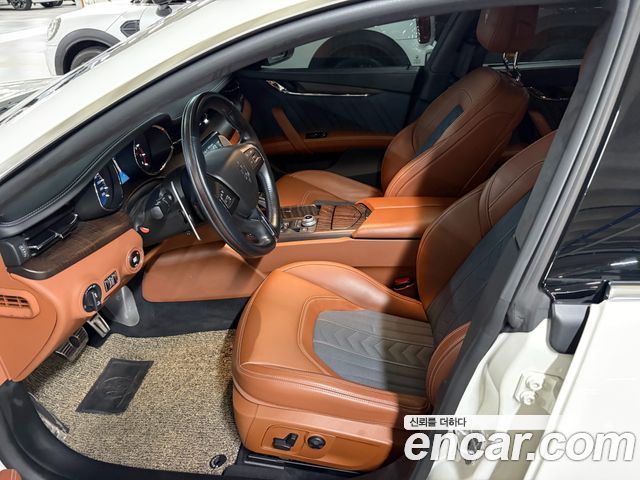 Maserati Quattroporte 2019 — photo 7