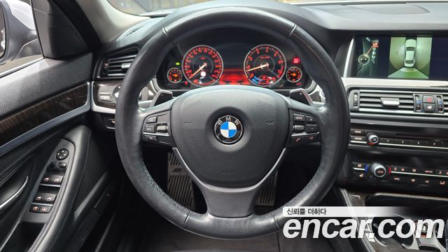 BMW 5-Series 2014 — photo 13