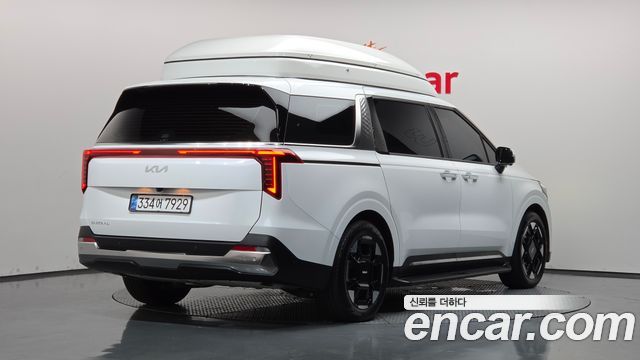 Kia Canival 2025 — photo 2