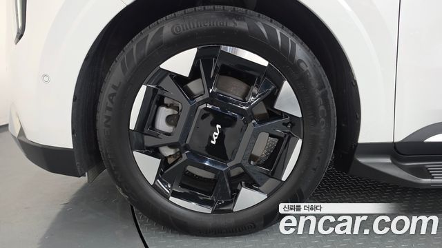 Kia Canival 2025 — photo 5