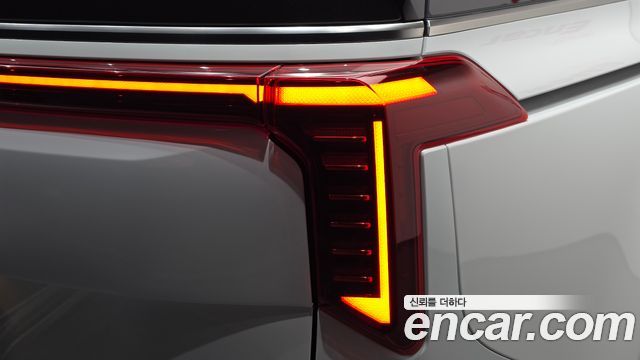 Kia Canival 2025 — photo 9