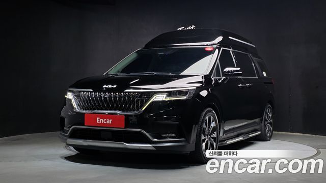 Kia Canival 2022 — photo 1