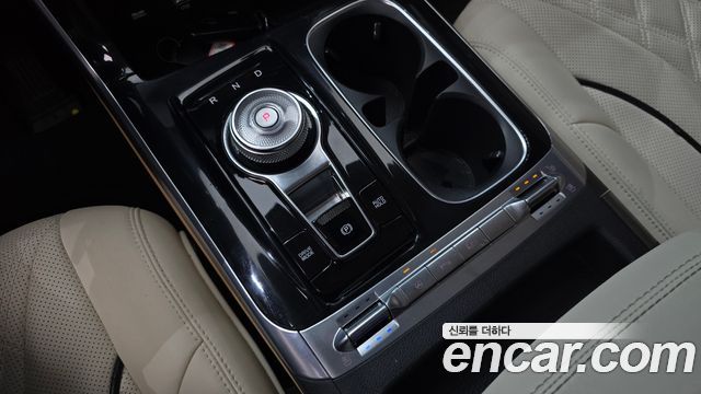 Kia Canival 2022 — photo 12