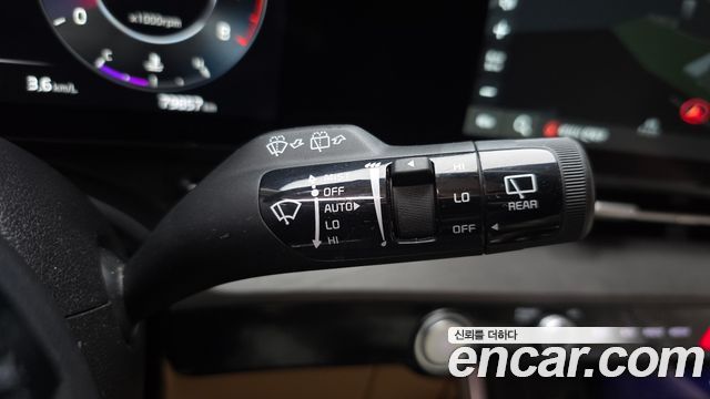 Kia Canival 2022 — photo 24