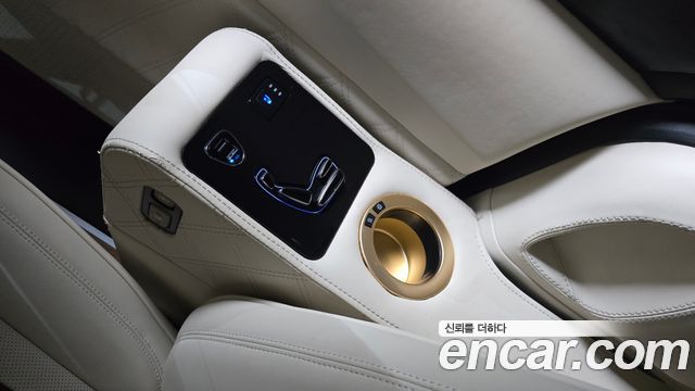 Kia Canival 2022 — photo 29