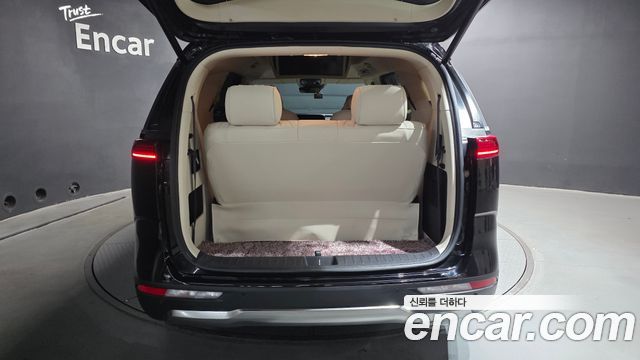Kia Canival 2022 — photo 32