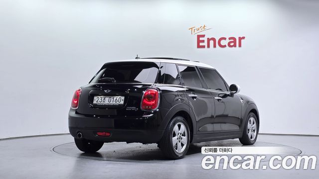 Mini Cooper 2016 — photo 2