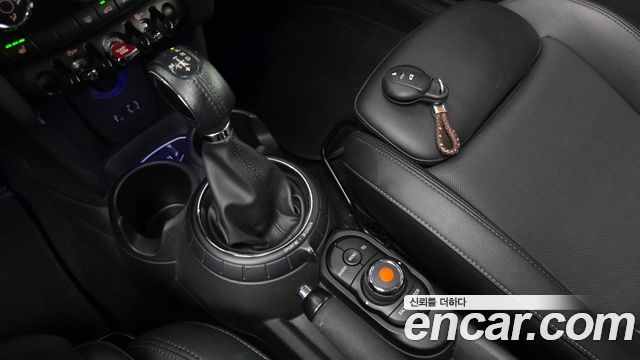 Mini Cooper 2016 — photo 9