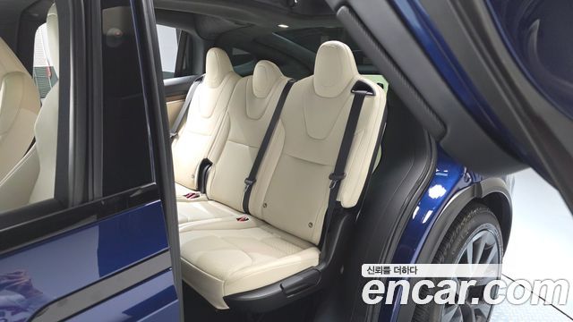 Tesla Model X 2024 — photo 18