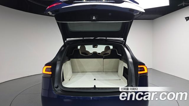 Tesla Model X 2024 — photo 26