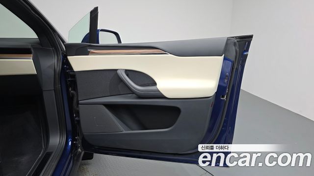 Tesla Model X 2024 — photo 15