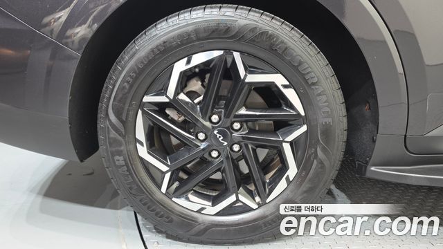 Kia Canival 2025 — photo 5
