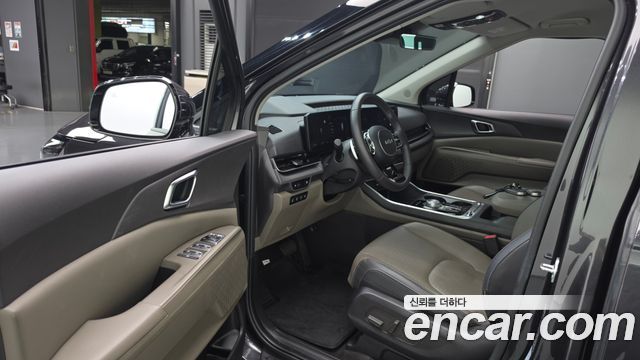 Kia Canival 2025 — photo 13