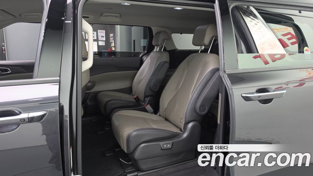 Kia Canival 2025 — photo 18