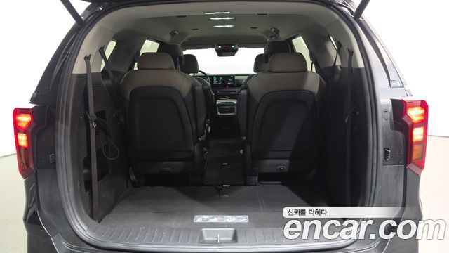 Kia Canival 2025 — photo 25