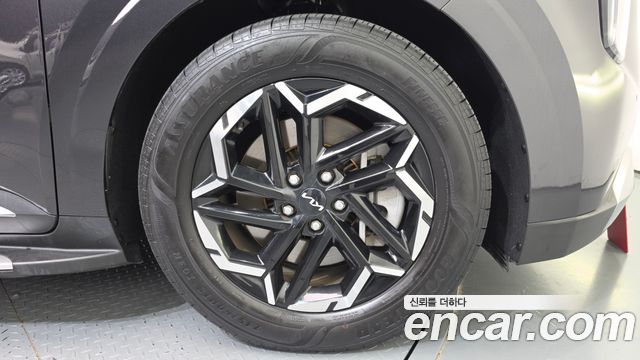 Kia Canival 2025 — photo 7