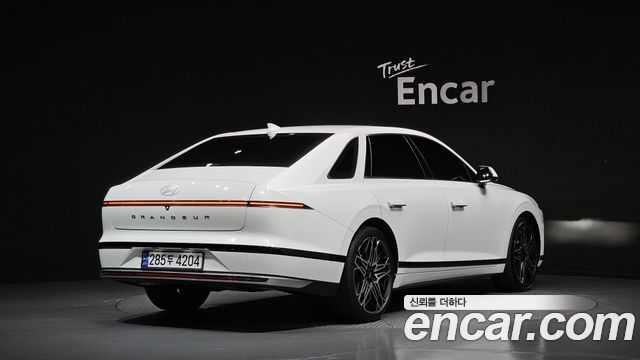 Hyundai Grandeur 2023 — photo 2