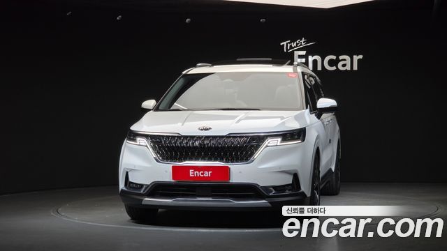 Kia Canival 2021 — photo 3