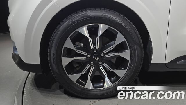 Kia Canival 2021 — photo 5