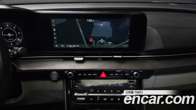 Kia Canival 2021 — photo 20