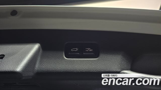 Kia Canival 2021 — photo 26