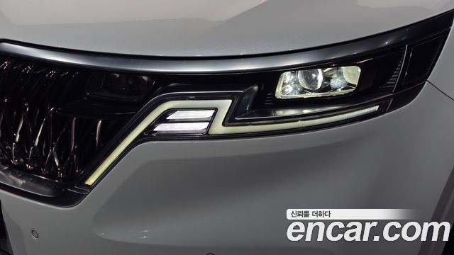 Kia Canival 2021 — photo 8