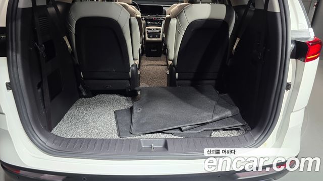Kia Canival 2021 — photo 27