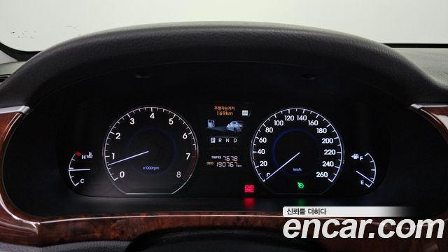 Hyundai Equus 2012 — photo 8