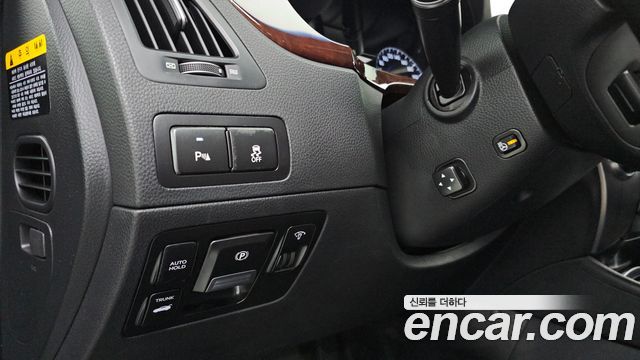 Hyundai Equus 2012 — photo 16