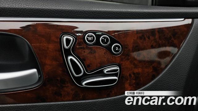 Hyundai Equus 2012 — photo 18