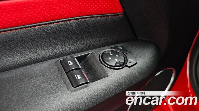 Ford Mustang 2022 — photo 32