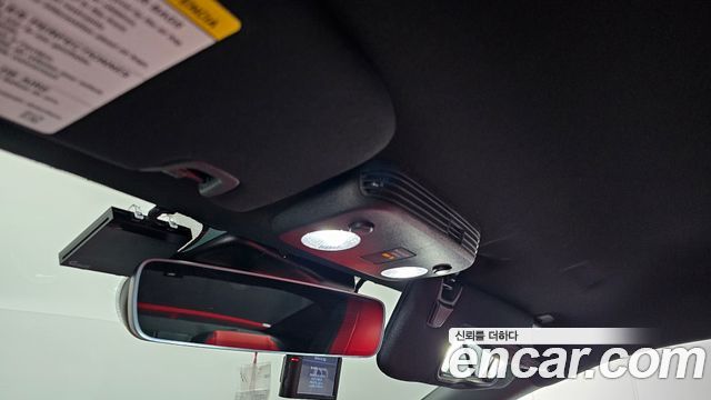 Ford Mustang 2022 — photo 36