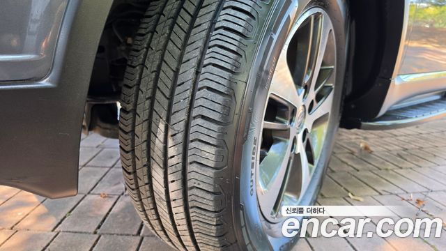KG Mobility Rexton 2017 — photo 14
