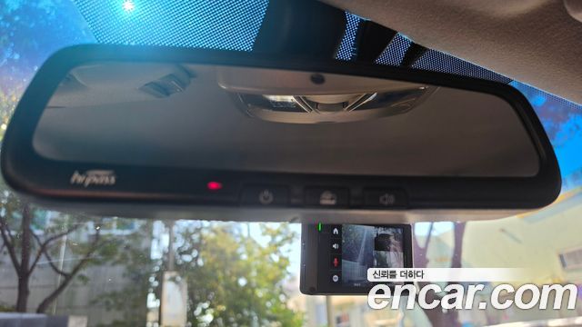 KG Mobility Rexton 2017 — photo 16