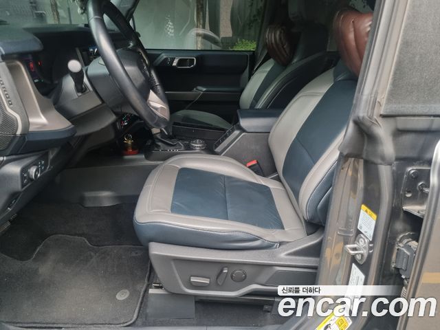 Ford Bronco 2022 — photo 11