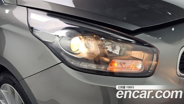 Kia Carens 2014 — photo 8