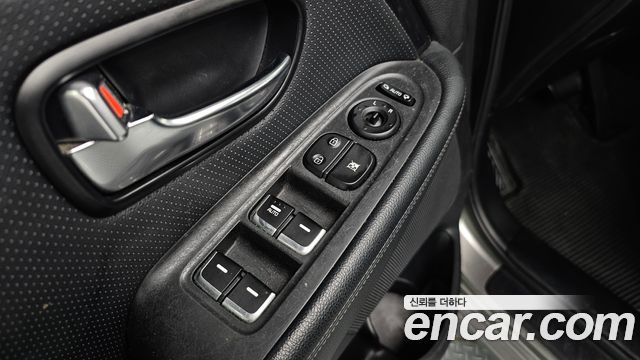 Kia Carens 2014 — photo 28