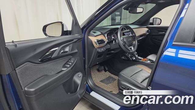 Chevrolet Korea Trailblazer 2022 — photo 13