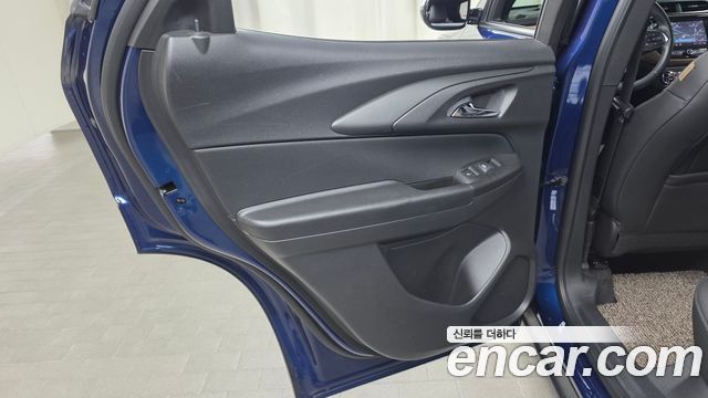 Chevrolet Korea Trailblazer 2022 — photo 15