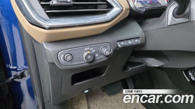 Chevrolet Korea Trailblazer 2022 — photo 28