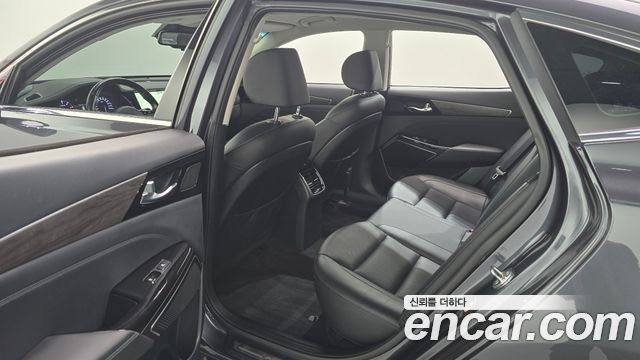 Kia K7 2020 — photo 18