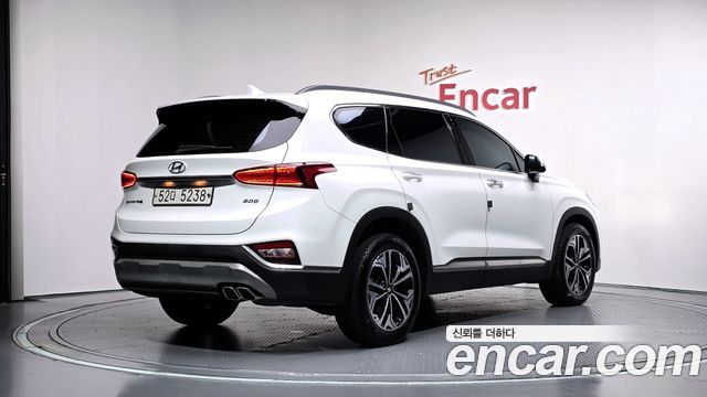 Hyundai Santafe 2019 — photo 2