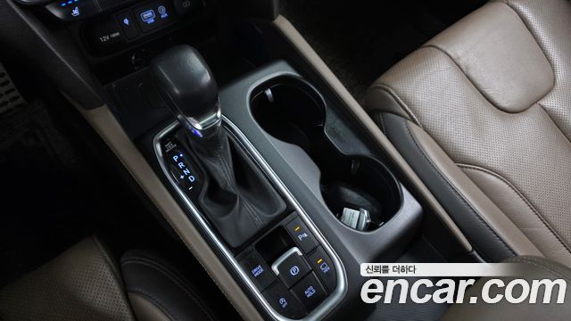 Hyundai Santafe 2019 — photo 12